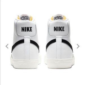 Nike Blazer Mid 77 women size 10.5